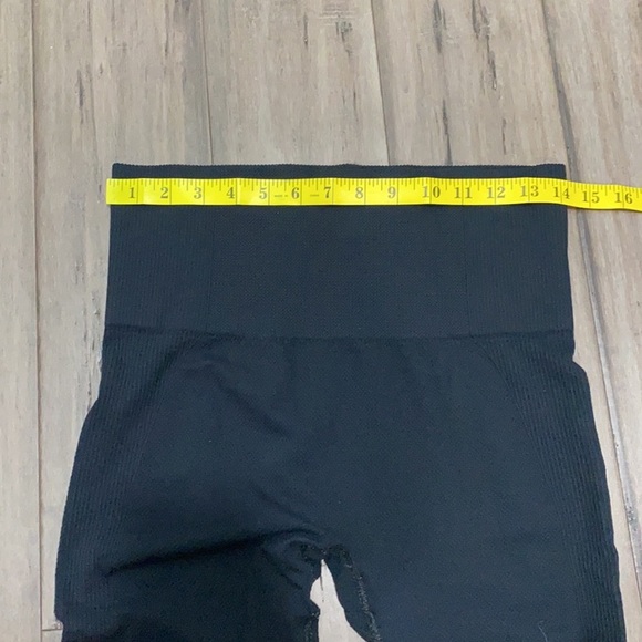 5 for $25 Gymshark high waist leggings black - Picture 8 of 9